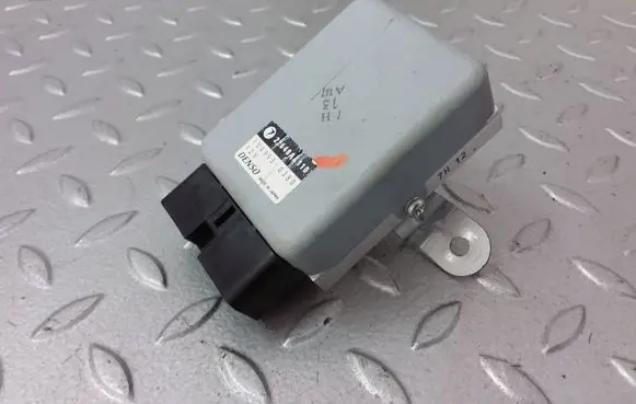 Subaru B9 Tribeca Fuel injection pump control unit/module 1049930380 22648AA110