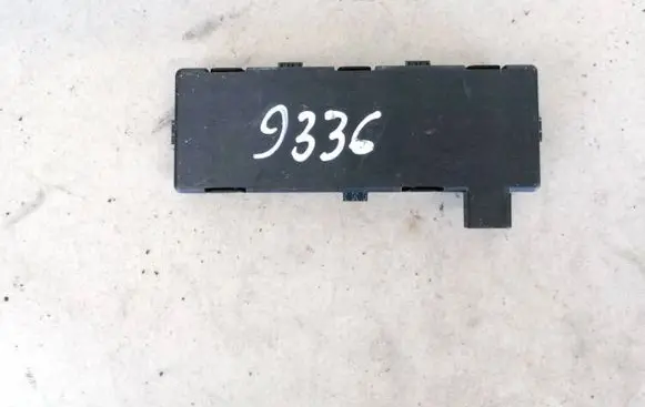 Antenna control unit