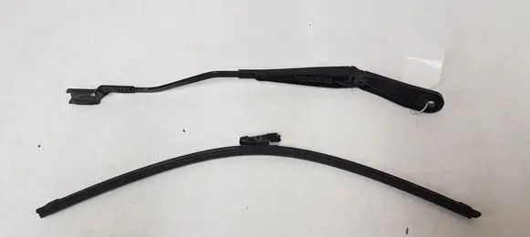 Volvo V40 Windshield/front glass wiper blade