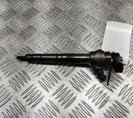 Skoda Superb B8 (3V) Fuel injector 04L130277AD