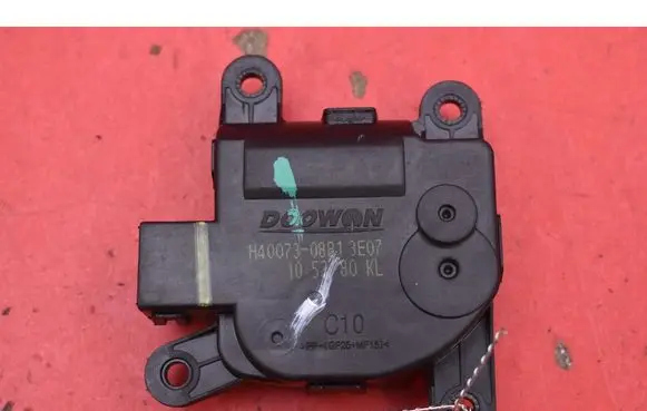 Hyundai Kona I Air flap motor/actuator H400730881