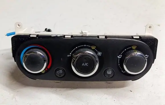 Renault Captur Climate control unit 5R5841100S5 5R5841100