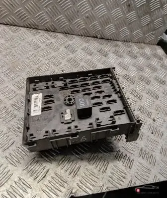 Volkswagen PASSAT B6 Fuse module 3c0937125