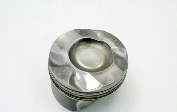 BMW 5 E60 E61 Piston 084201