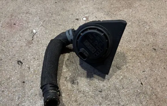 Audi e-tron Electric auxiliary coolant/water pump 4KE121601