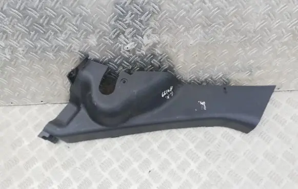Hyundai i30 Other interior part 858902r000
