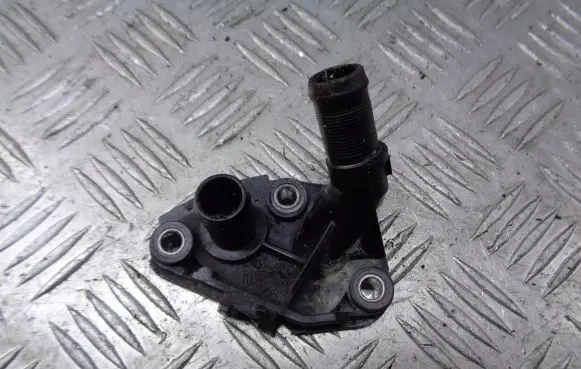 Nissan Note (E11) Engine coolant pipe/hose 800386710