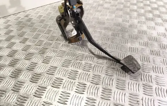 KIA Ceed Clutch pedal 