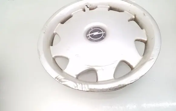 Opel Omega B1 R15 wheel hub/cap/trim 90445778