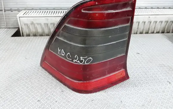 Mercedes-Benz C W202 Rear/tail lights 2028203964