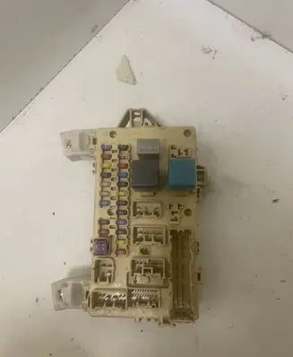 Toyota Corolla Verso E121 Fuse box set 892210F0010