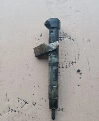 Mercedes-Benz C W204 Fuel injector A6510702887
