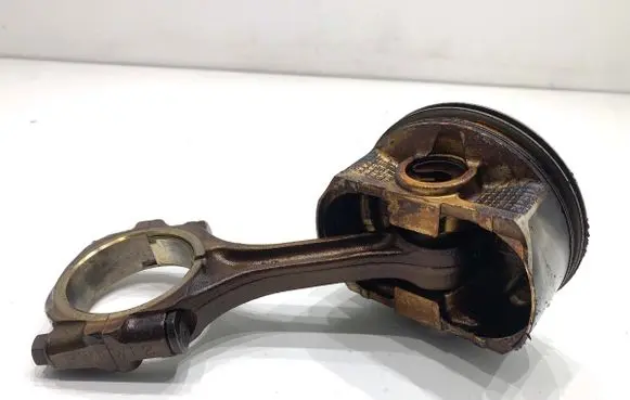 Subaru Outback Piston with connecting rod EJ253
