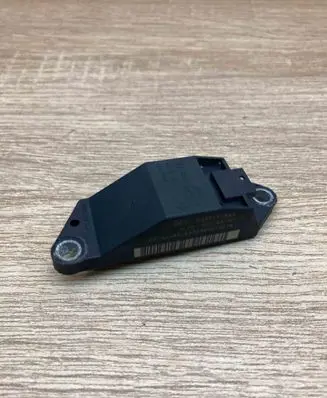 Mercedes-Benz E W211 Airbag deployment crash/impact sensor A0018209326