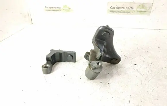 Mercedes-Benz C W205 Front door upper hinge 2057201537 2057200912