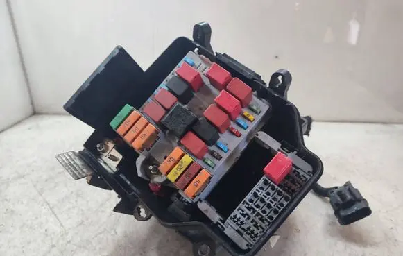 Citroen Jumper Fuse module 1376610080