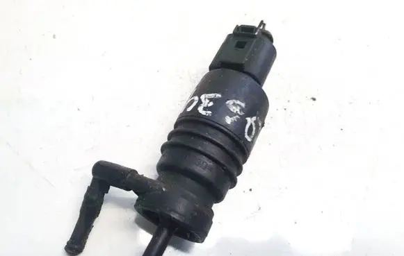 Ford Mondeo MK IV Windscreen/windshield washer pump