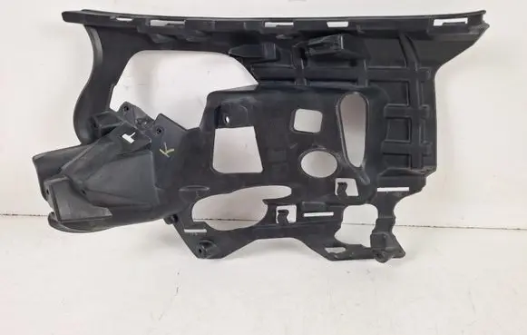 Volvo S60 Front bumper mounting bracket 31323840