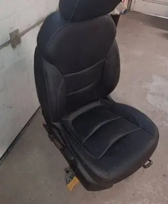 Chevrolet Volt II Front passenger seat 