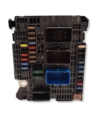 Citroen C4 II Fuse box set 9674921580