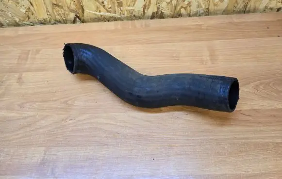 Volvo XC90 Intercooler hose/pipe