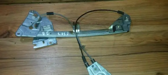 Mazda 323 F Sliding door window regulator with motor Nenustatyta