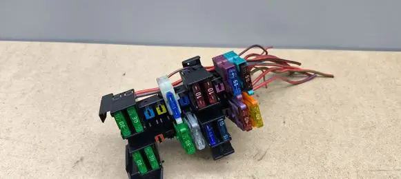 Mercedes-Benz CLK A209 C209 Fuse module 2035400050