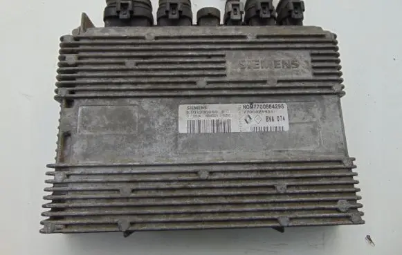 Renault Laguna I Engine control unit/module S101200050D