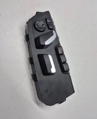 BMW 1 F20 F21 Seat control switch 9382456 051218