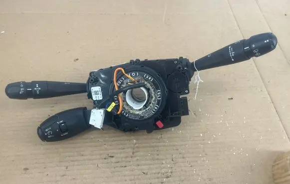 Peugeot 208 I Wiper turn signal indicator stalk/switch 98081767ZD 83076Z0 NE11032823