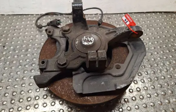 Front wheel hub spindle knuckle