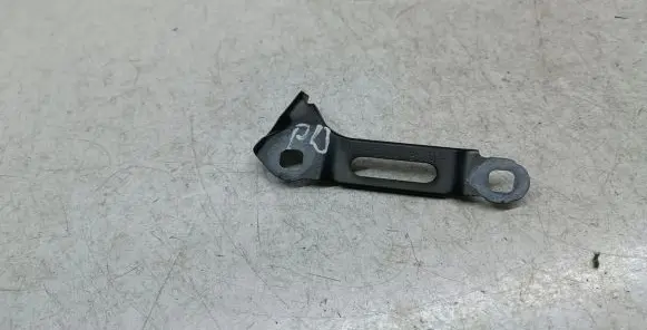 BMW 2 F46 Fender mounting bracket 1016198