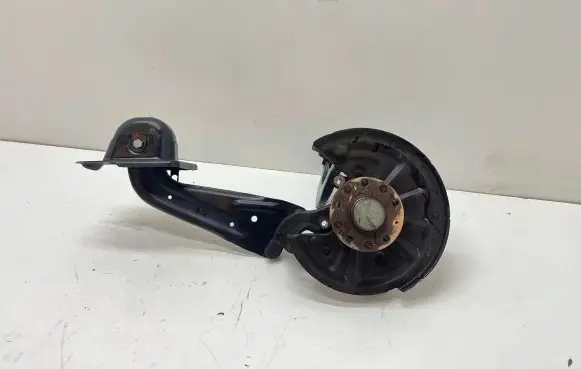 Volkswagen Golf VII Rear wheel hub spindle/knuckle 5Q0505225C