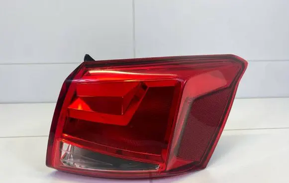 Seat Arona Rear/tail lights 6F9945096B