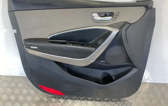 Hyundai Grand Santa Fe NC Front door card panel trim