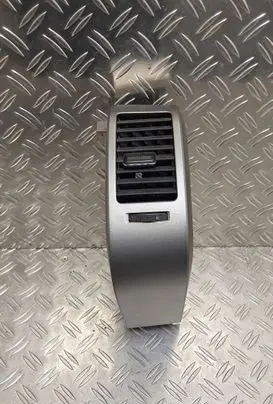 Toyota Prius (NHW20) Dashboard side air vent grill/cover trim 5506147010 5566047020