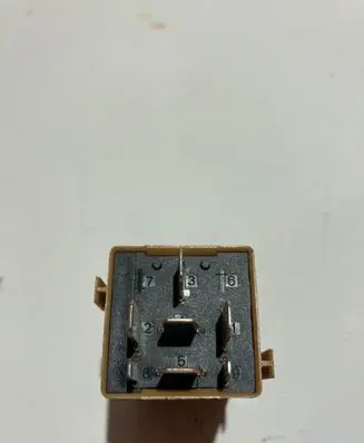BMW X5 E53 Window control relay 61368384505 V23141B3001X15