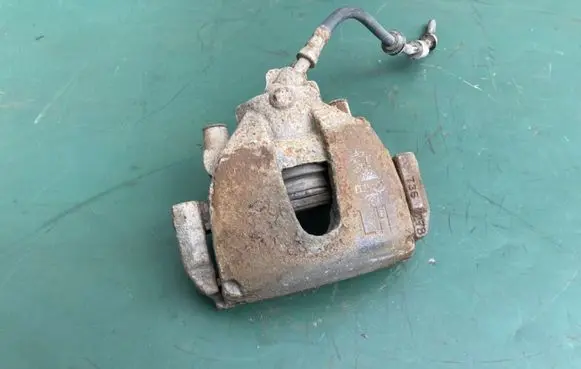Ford Focus Front brake caliper 736278 R98AX2L232BB