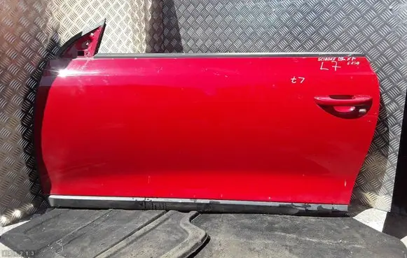 Volkswagen Scirocco Front door