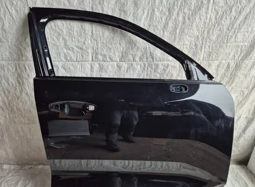 Volvo XC40 Front door BSNAR