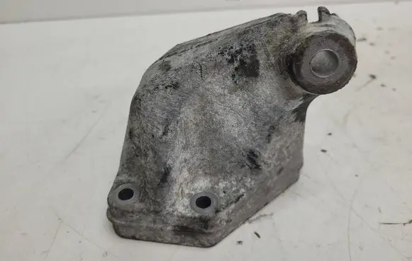 Mercedes-Benz R W251 Engine mounting bracket A6422230204