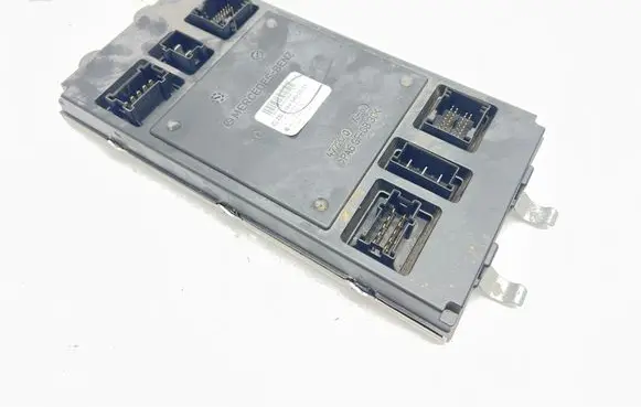 Mercedes-Benz ML W164 Central body control module A1645402501 A1644423200 A1645452316