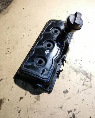 Audi A4 S4 B5 8D Rocker cam cover 059103469K 059103470H