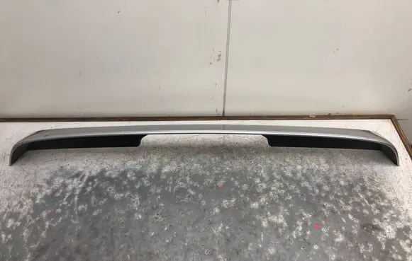 Volkswagen Tiguan Tailgate/trunk spoiler 5NA827933-BILI 5NA827933