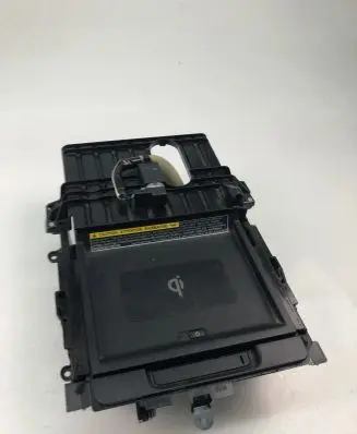 Toyota Camry VIII XV70 Wireless charging module 5880433A40