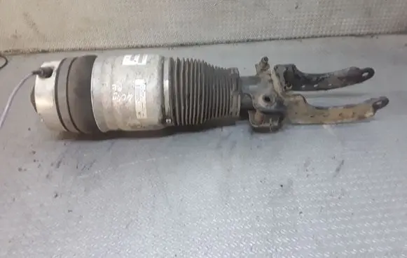 Volkswagen Touareg I Air suspension front shock absorber 7L8616039B