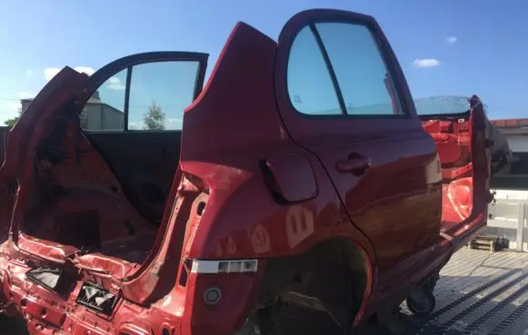 Nissan Micra Pillar (middle) 