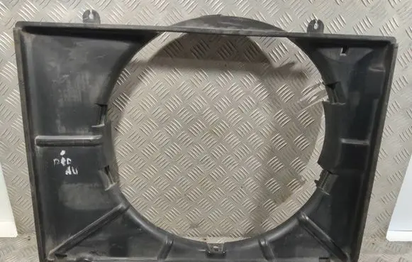 Mitsubishi Pajero Radiator cooling fan shroud MR404898