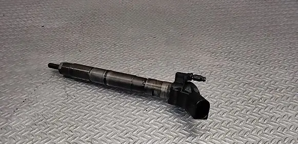 Audi A6 S6 C6 4F Fuel injector 0445115004 059130277Q