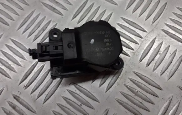 Ford Focus A/C air flow flap actuator/motor 3M5H-19E616-AB